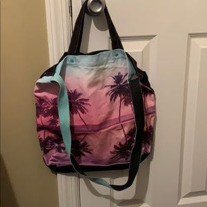 Beautiful palm tree tote